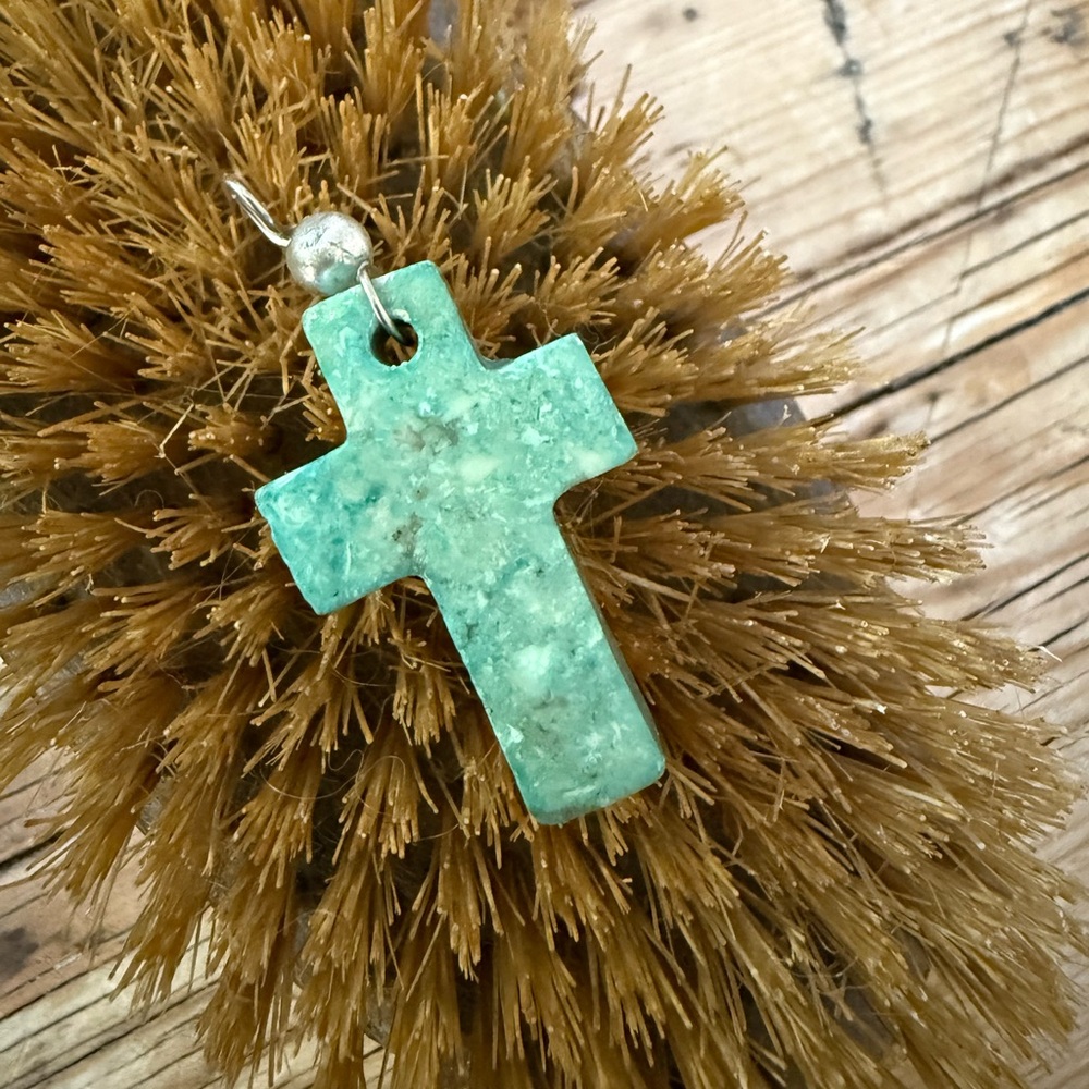 NWOT Natural Stone Cross Pendant Necklace
